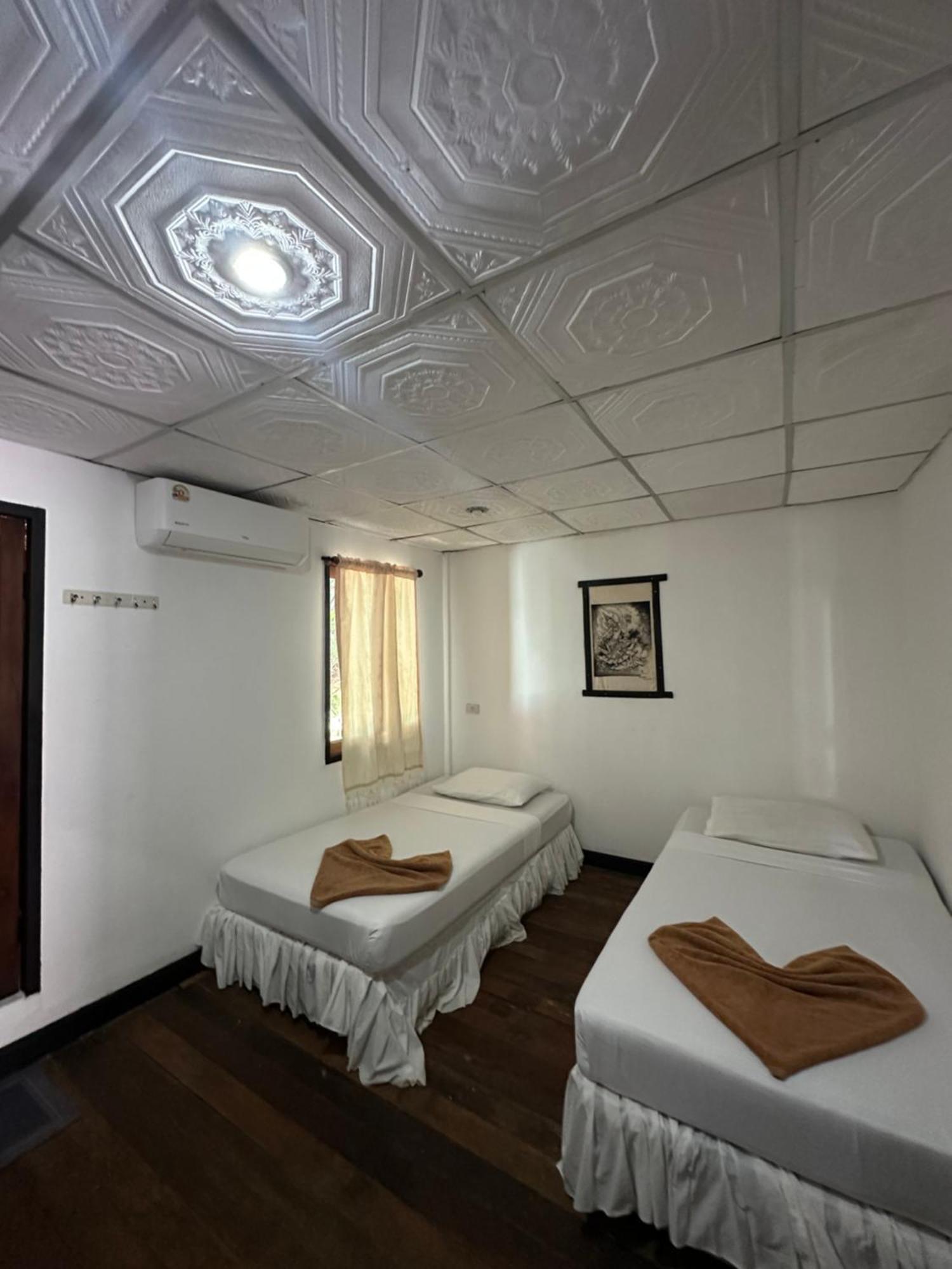 Tropical Garden Bungalow Kepulauan Phi Phi Bagian luar foto